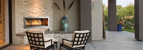 Whether you choose an outdoor propane fireplace or one that runs on natural gas will depend on your preference and your home's setup. Regency Horizon HZO42 Outdoor Gas Fireplace | Toronto Best Price