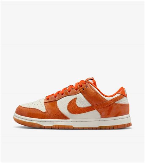 Womens Dunk Low Total Orange Fn7773 001 Release Date Nike Snkrs My