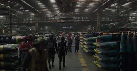 We are counting the days until katniss and peeta compete for their lives. "The Hunger Games: Mockingjay" New Official Trailer ...