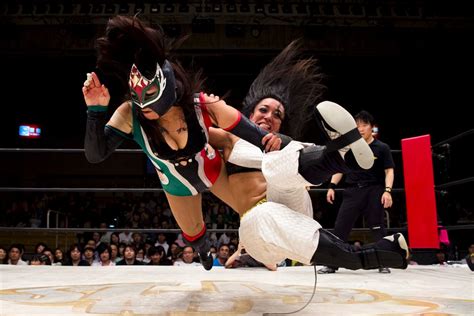 The Brutal Glory Of Japan S All Female Pro Wrestlers The Week