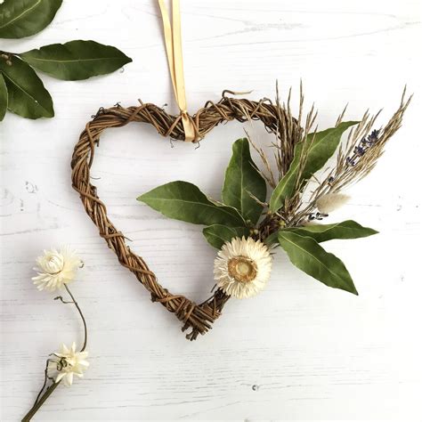 Make A Dried Flower Heart Wreath Kit By Flower Wrap And Grow