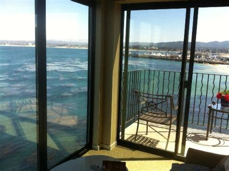 Отель monterey bay inn расположен на побережье залива монтерей. View from Room 412 - Picture of Monterey Bay Inn - TripAdvisor