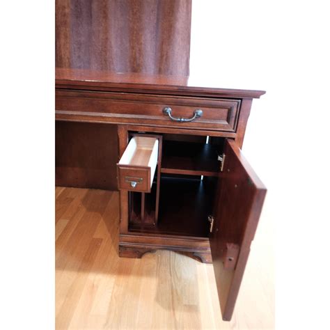 Whalen Furniture Regency Executive L Shaped Desk Aptdeco
