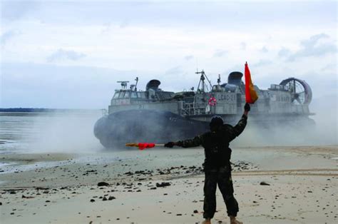 758 salaires pour 475 emplois postés anonymement par les employés de air france. The Ship to Shore Connector: Building a Better LCAC | Defense Media Network