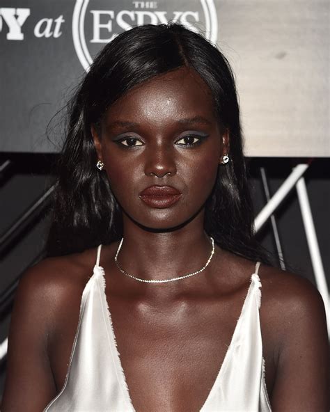 Duckie Thot Brings Her Own Foundation Shade To Shoots Popsugar Beauty Uk