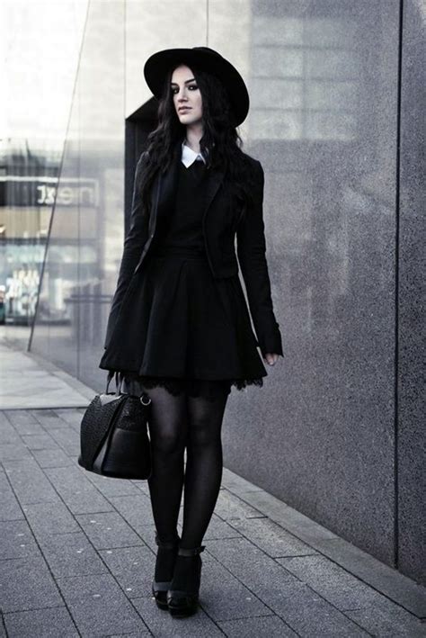 45 Notable Emo Style Outfits And Fashion Ideas Fashion Gothic