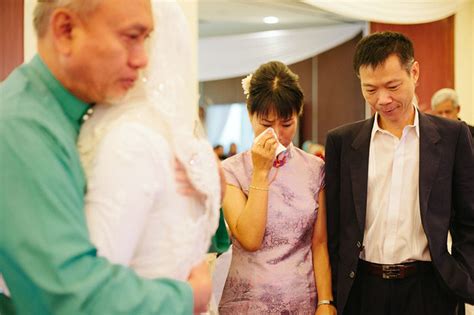 Although traditional malay names were still widely used for centuries afterward, they are now primarily confined to rural areas. Intercultural Chinese and Malay Wedding in Singapore ...