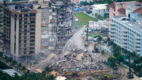 Collapsed Building Near Miami Had Serious Concrete Damage The New