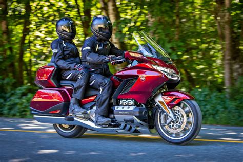 2018 Honda Gold Wing Tour Automatic Dct Review • Total Motorcycle