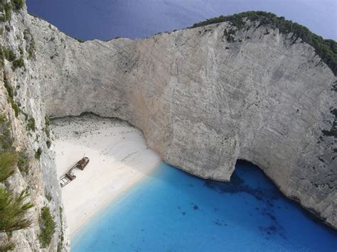 Picture Of The Day Shipwreck Beach Twistedsifter