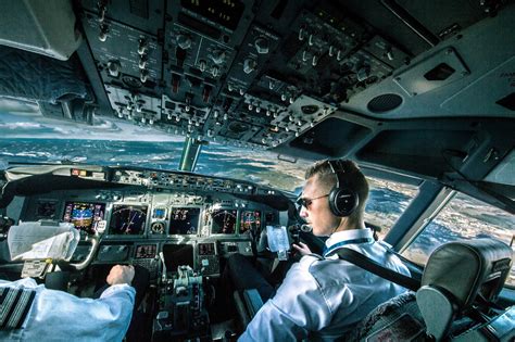 But becoming a commercial pilot costs too much? How to be an airline pilot in India? - Aircraft Nerds