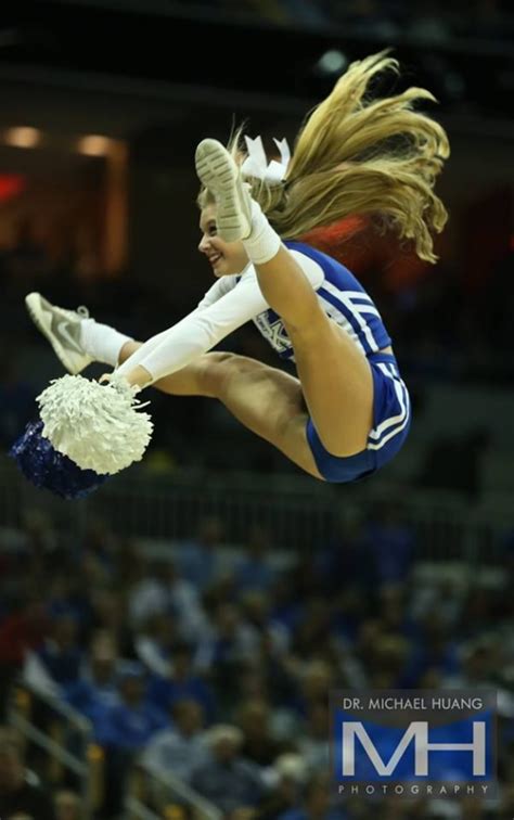 Kentucky Cheerleader Dynamicstretching Cheerleading Pictures