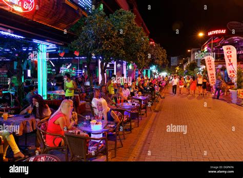 Bars In Der Innenstadt In Der Nacht Alanya Türkische Riviera