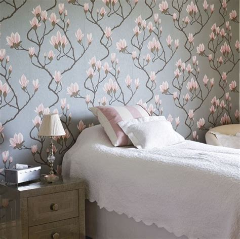 20 Floral Bedroom Ideas With Wallpaper Theme Homemydesign