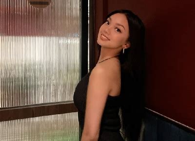 Fakta Menarik Naura Ayu Sang Pemeran Rea Di My Nerd Girl Season Jak One Com