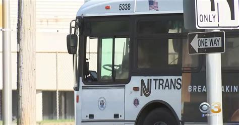 Coronavirus New Jersey Nj Transit Ordered To Cut Capacity Riders Must