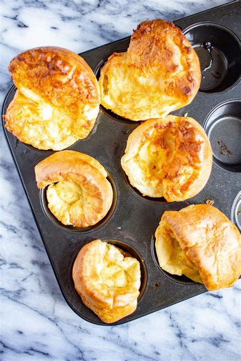 Easy Yorkshire Pudding Recipe How To Make Yorkshire Pudding Sunday Roast Sunday Dinner