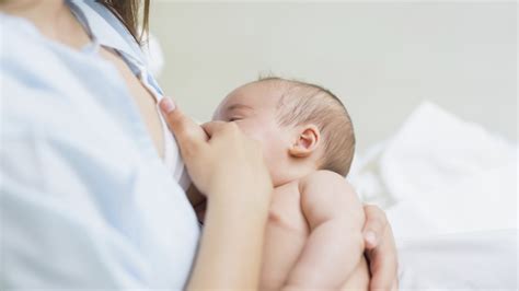 Consuming Sugary Drinks While Breastfeeding Could Cause Cognitive