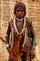 Mujer étnica De Hamer En El Vestido Tradicional De Etiopía Foto de ...