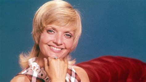 Remembering Florence Henderson With A Look Back At Tvs Most Iconic Moms