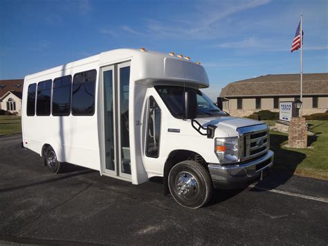 2019 Elkhart Coach Ecii Ford 14 Passenger Shuttle Bus