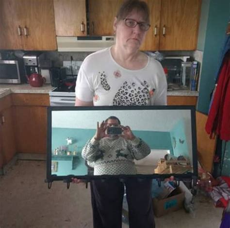 Hilarious Pics Of People Trying To Sell A Mirror 20 Pics Funny