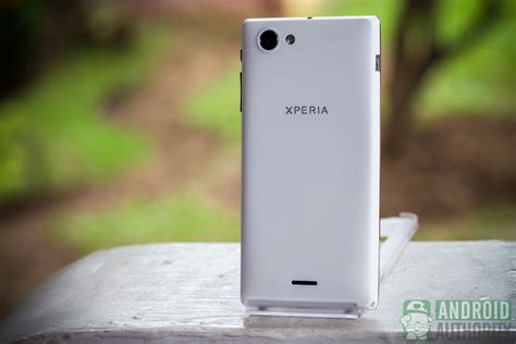 Sony Xperia J Full Review