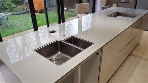 Modern solid surface resin stone kitchen countertops quartz worktop customized for project. Kitchen Glass Worktops | Glass Kitchen Splashbacks | Made ...