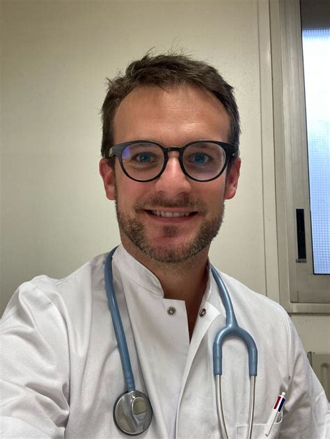 DR ROBIN NOUVEAU MÉDECIN GÉRIATRE Clinique des Côtes du Rhône