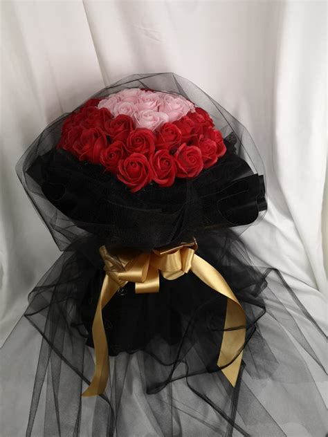 Valentines Collection 2023 Pink Heart Nieldelia Online Florist Kl