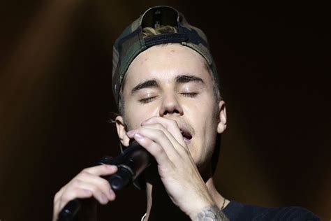 Justin Bieber Teases Previously Unreleased Song Named After Wife Hailey Irish Independent