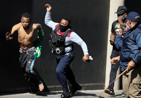 South Africa Violence Spreads To Johannesburg In Wake Of Zuma Jailing