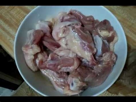 Show your support by linking to pitbulls.org. Pitbull eating raw meat - YouTube