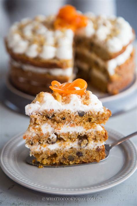 Easy Moist Classic Layered Carrot Cake With Cream Cheese Frosting