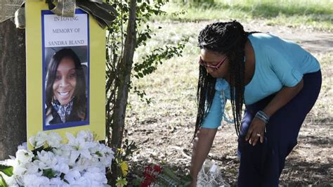 sandra bland s mother speaks out on daughter s life investigation