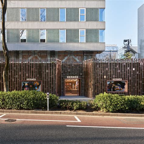 Decmyk Gridded Steel Facade Evokes Bamboo Forest At Hermès Store In Tokyo