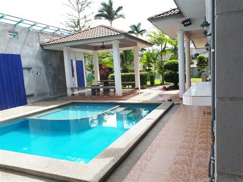 This homestay has a private pool, a garden, barbecue facilities, free wifi and free private parking. 10 Tempat Penginapan & Homestay 'Best' Di Port Dickson ...