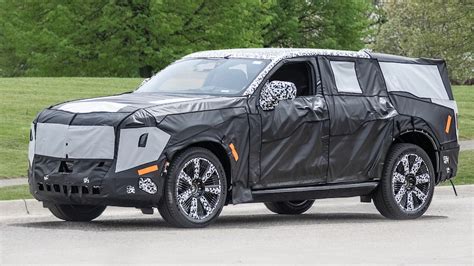 2024 Cadillac Escalade Iq Everything To Know About The Electric Luxury