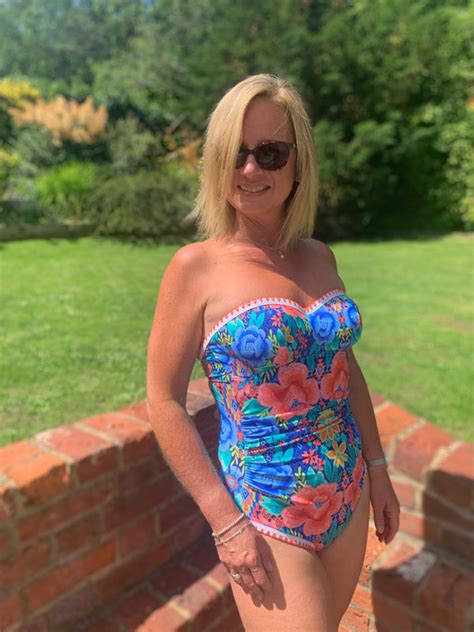 Flattering Swimwear Swimsuits For Women Over 50 Figleaves Uk Fifty And Fab
