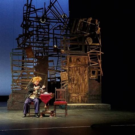 Oliver Twist Set Design By Mauri Anne Smith Set Design Theatre