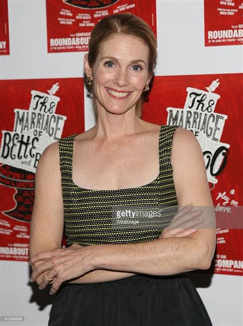 Julie Hagerty S Biography Wall Of Celebrities