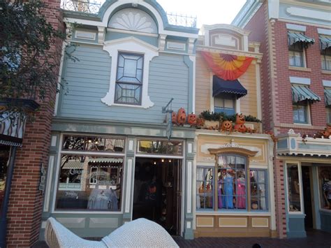 1000 Pictures Of Disneyland Main Street Shops