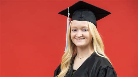 Flhd Major Named 2021 Coehd Valedictorian Suu