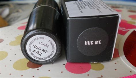 Mac Lipstick Hug Me Review Swatches And Lotd Makeupholic World