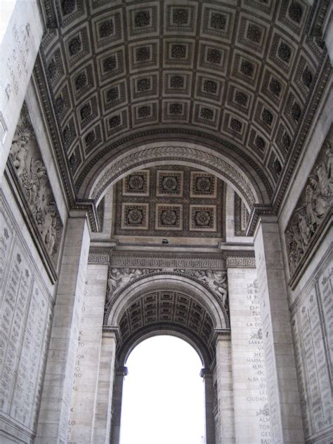Inside The Arc De Triomphe In Paris Tu Me Manques George Washington