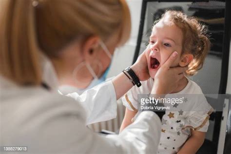 Tonsils Examination Photos And Premium High Res Pictures Getty Images