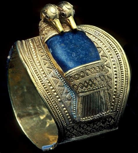 Bracelet Of King Ramses Ii Gold And Lapis Lazuli Stone 19th Dynasty