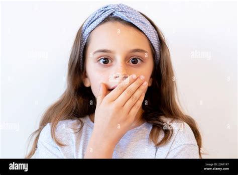 Brunette Child Shocked Hi Res Stock Photography And Images Alamy