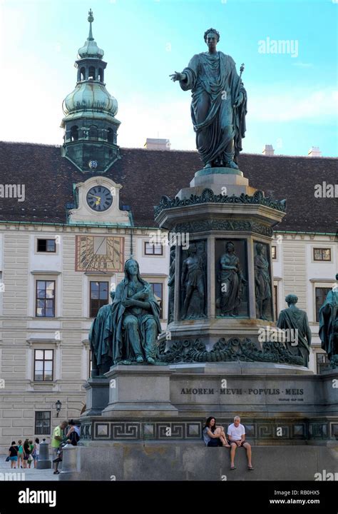 Kaiser Franz Ii Monument Hapsburg Palace The Four Statues At The Base