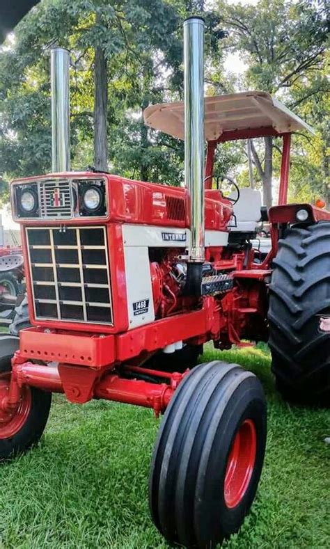 Ih 1468 V 8 Big Tractors Farmall Tractors Ford Tractors Antique